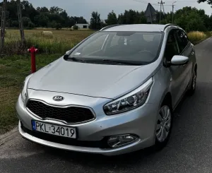 Kia Ceed II (2012-) 1.6 CRDi L 2013