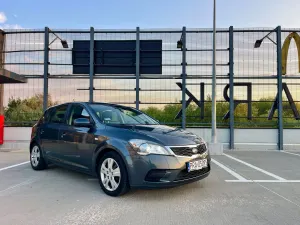 Kia Ceed I (2006-2012) 1.4 Comfort + 2011