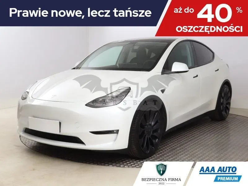 Tesla Model y 2023