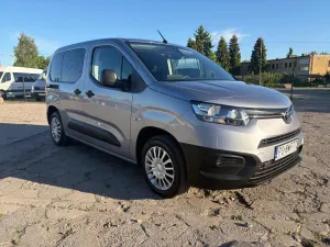 Toyota Proace City 1.5 D-4D Family 2021