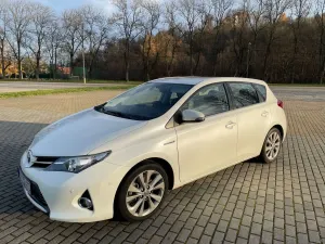 Toyota Auris II (2012-) 2013