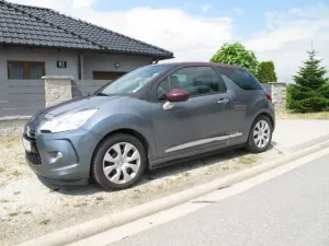 Citroën DS3 e-HDi 90 FAP SoChic 2011