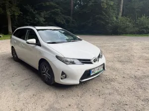 Toyota Auris II (2012-) 1.6 Active 2014