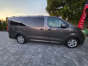 Opel Vivaro III (2019-) Kombi Extra Long 2,7t Enjoy 2020
