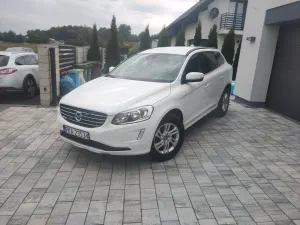 Volvo XC60 I (2008-2017) D3 Drive-E Momentum 2015