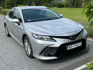 Toyota Camry 2.5 Hybrid Prestige CVT 2021