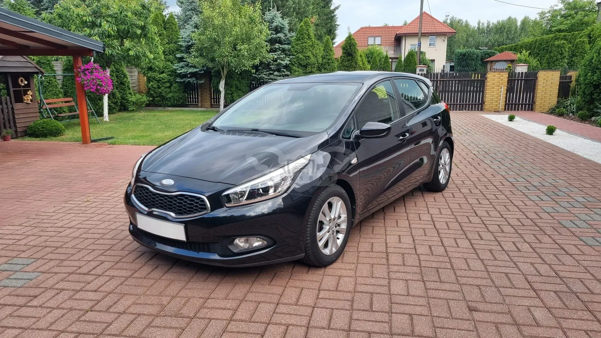 Kia Ceed II (2012-) 1.6 GDI Dream-Team Edition 2012