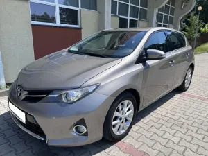 Toyota Auris II (2012-) 1.33 Dual-VVT-i Comfort 2014
