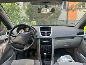 Peugeot 207 1.4 Trendy 2007