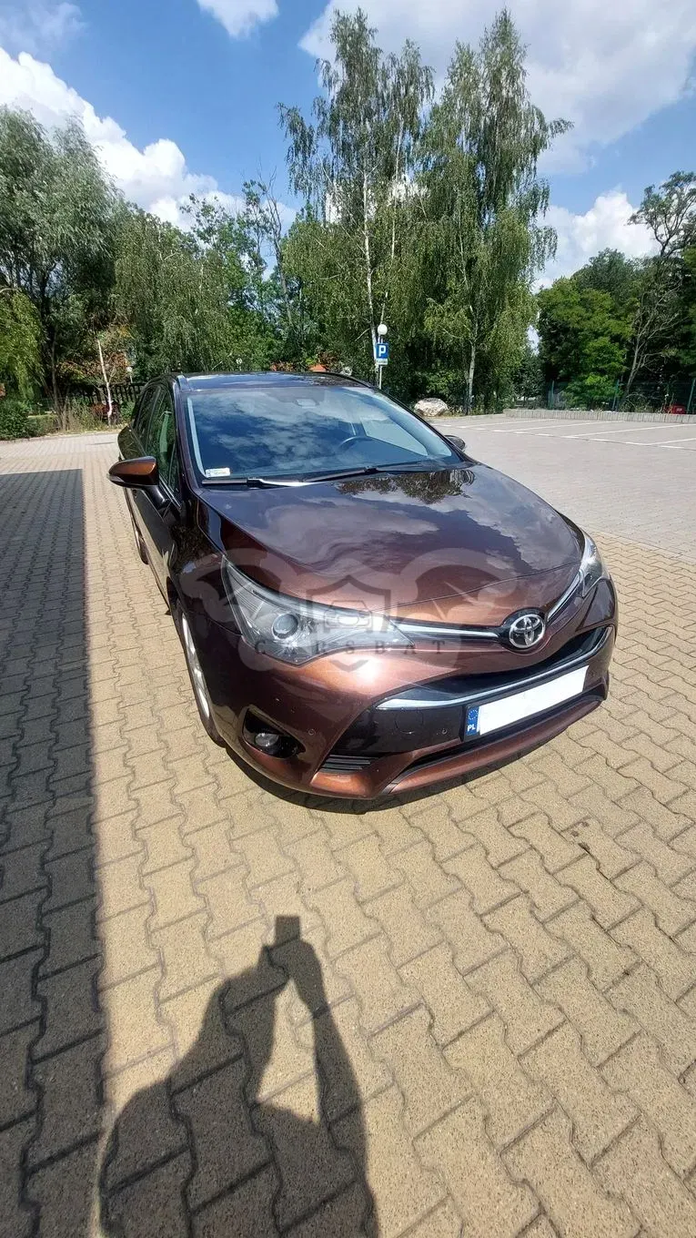 Toyota Avensis III (2009-) 2.0 D-4D Prestige 2015