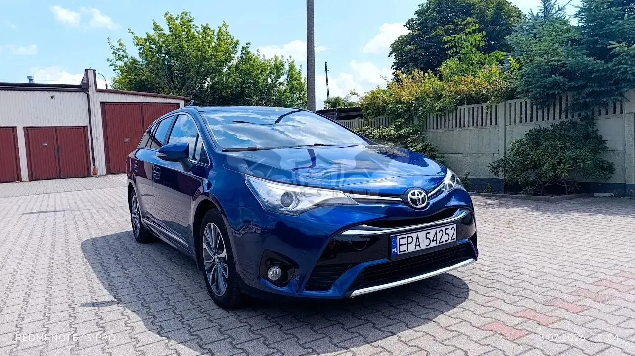 Toyota Avensis III (2009-) 2015