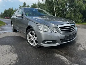 Mercedes-Benz E W212/W207 (2009-2016) 350 CDI DPF 4Matic BlueEFFICIENCY 7G-TRONIC Avantgarde 2009