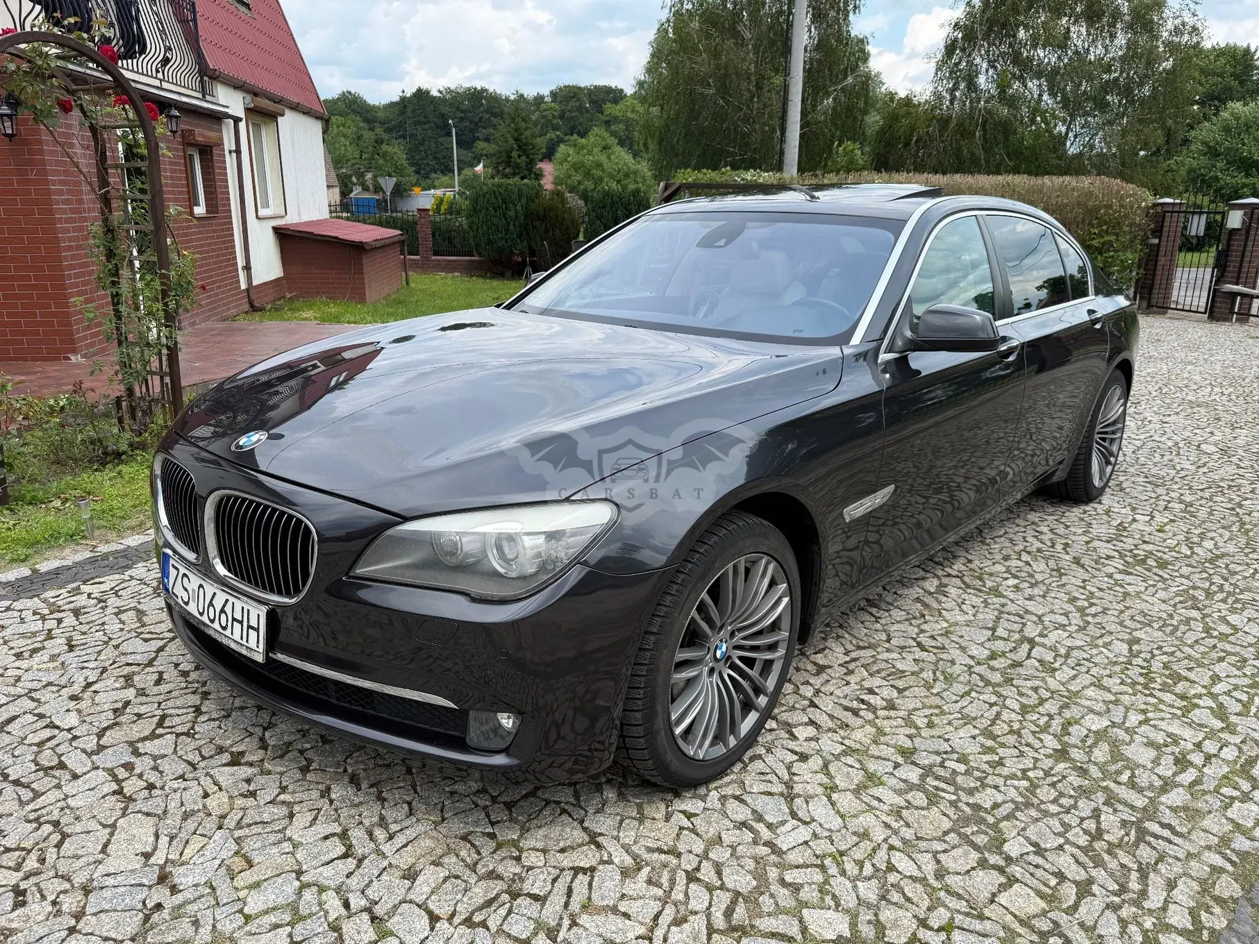 BMW 7 Series F01 (2008-2015) 750i xDrive 2011