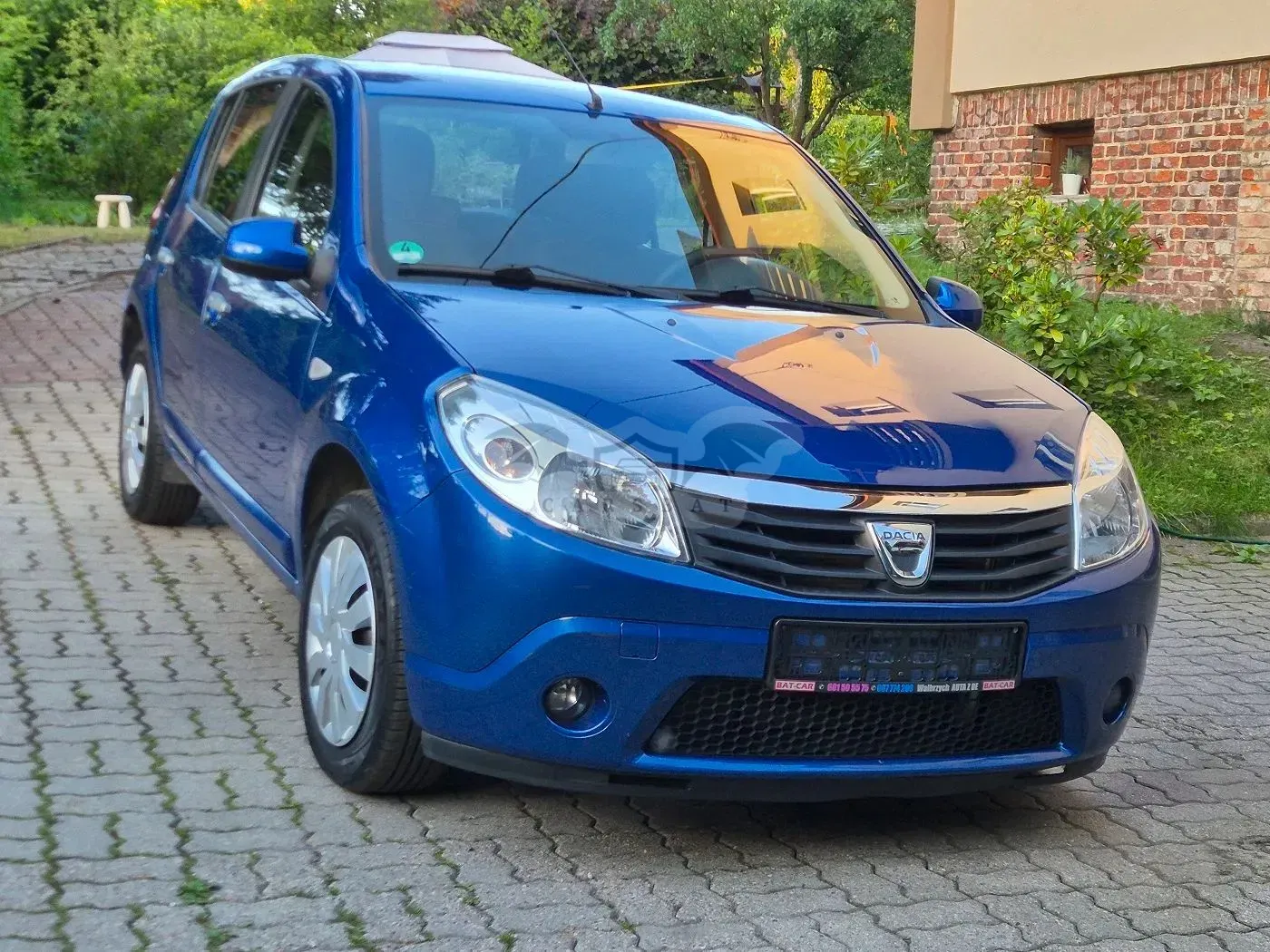 Dacia Sandero I (2008-2012) 1.6 MPI Laureate 2011