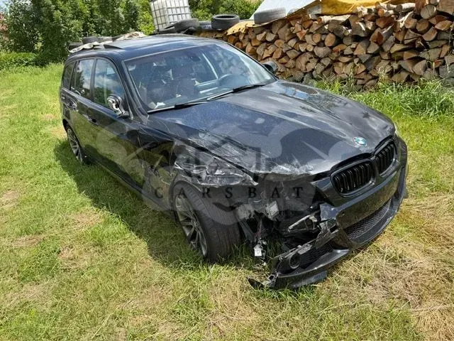 BMW 3 Series E90/E91/E92/E93 (2005-2012) 320d xDrive 2010