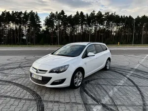 Opel Astra J (2009-2019) 1.4 Turbo (ecoFLEX) Start/Stop Edition 2014