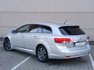 Toyota Avensis III (2009-) 1.8 Edition 2014