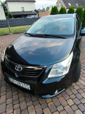 Toyota Avensis III (2009-) 2.0 D-4D Sol plus 2011