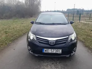 Toyota Avensis III (2009-) 2.2 D-CAT Premium 2013