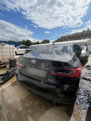 Toyota Camry 2.5 Hybrid Prestige CVT 2025