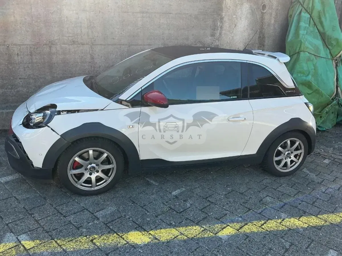 Opel Adam 2016