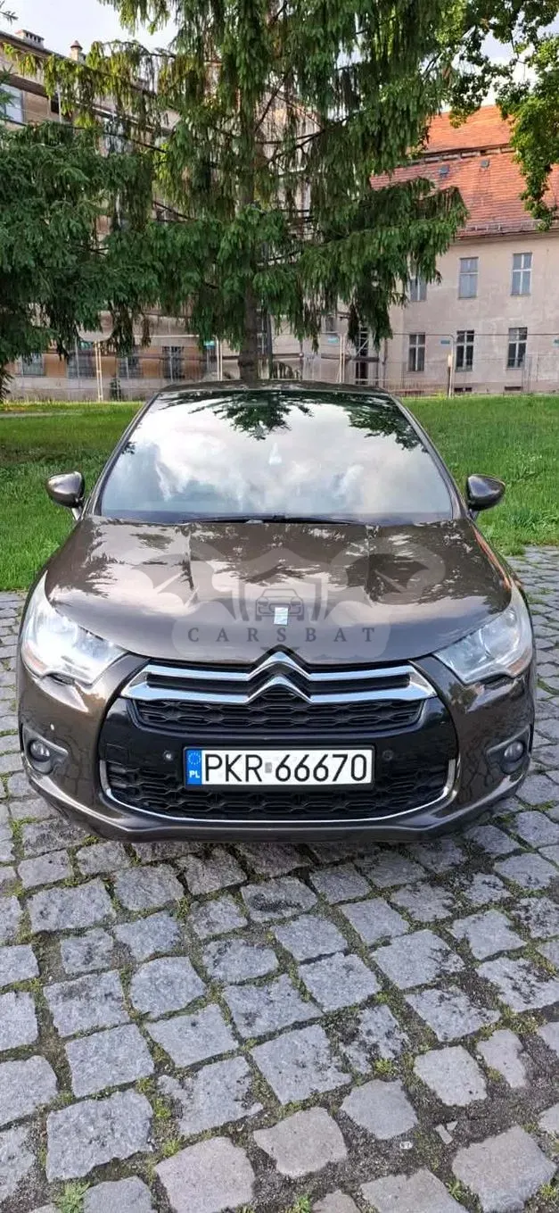 Citroën DS4 1.6 HDi SoChic 2012