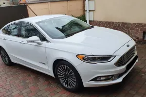 Ford Mondeo Mk5 (2014-) 2.0 Hybrid Titanium 2019