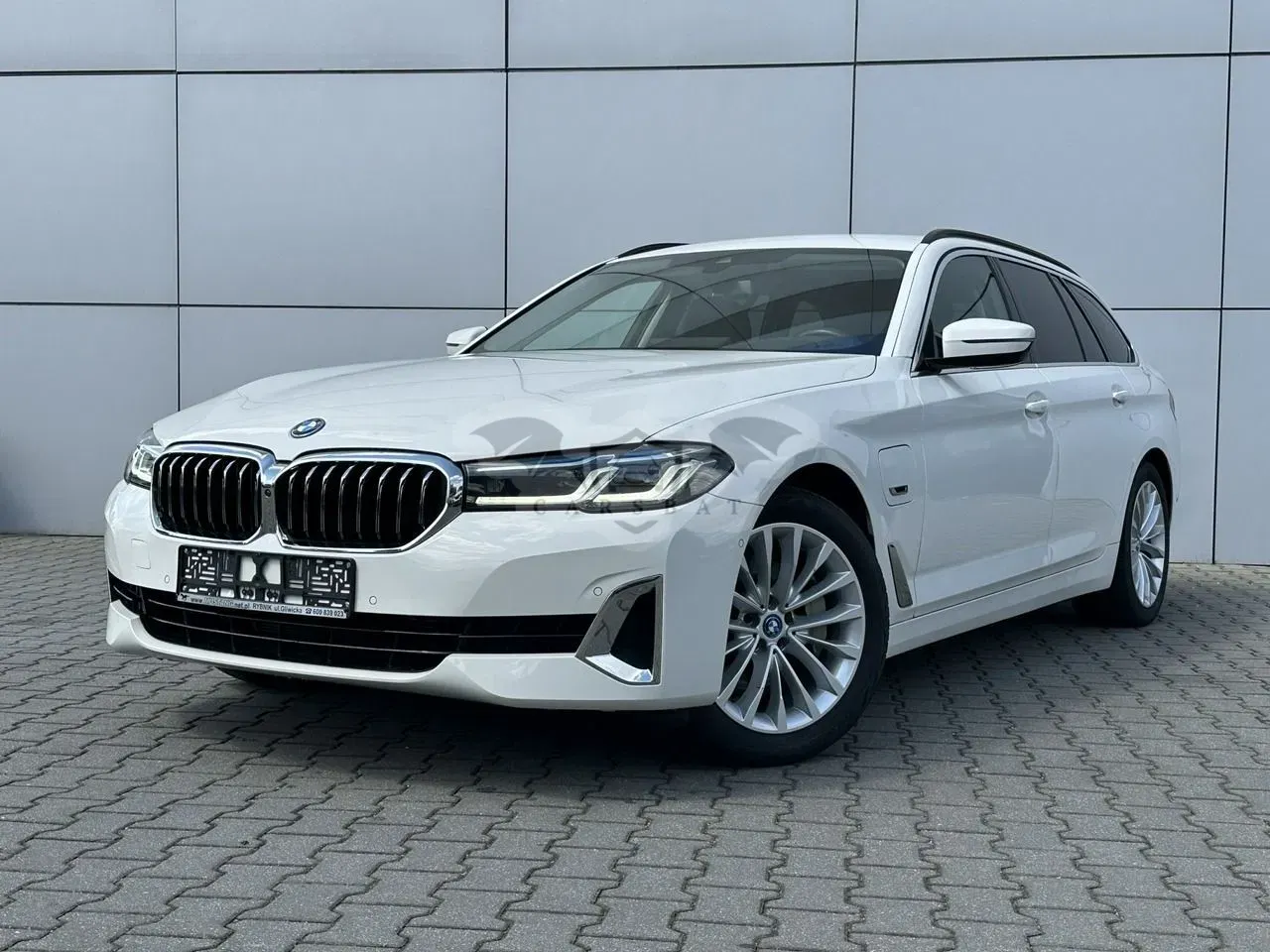 BMW 5 Series G30/G31 (2017-2023) 530e xDrive Luxury Line 2023