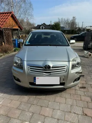 Toyota Avensis II (2003-2009) 2.0 VVT-i Sol plus 2006