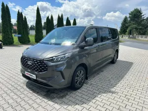 Ford Tourneo Custom 2025