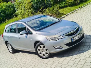 Opel Astra J (2009-2019) 1.4 T Sport 2011