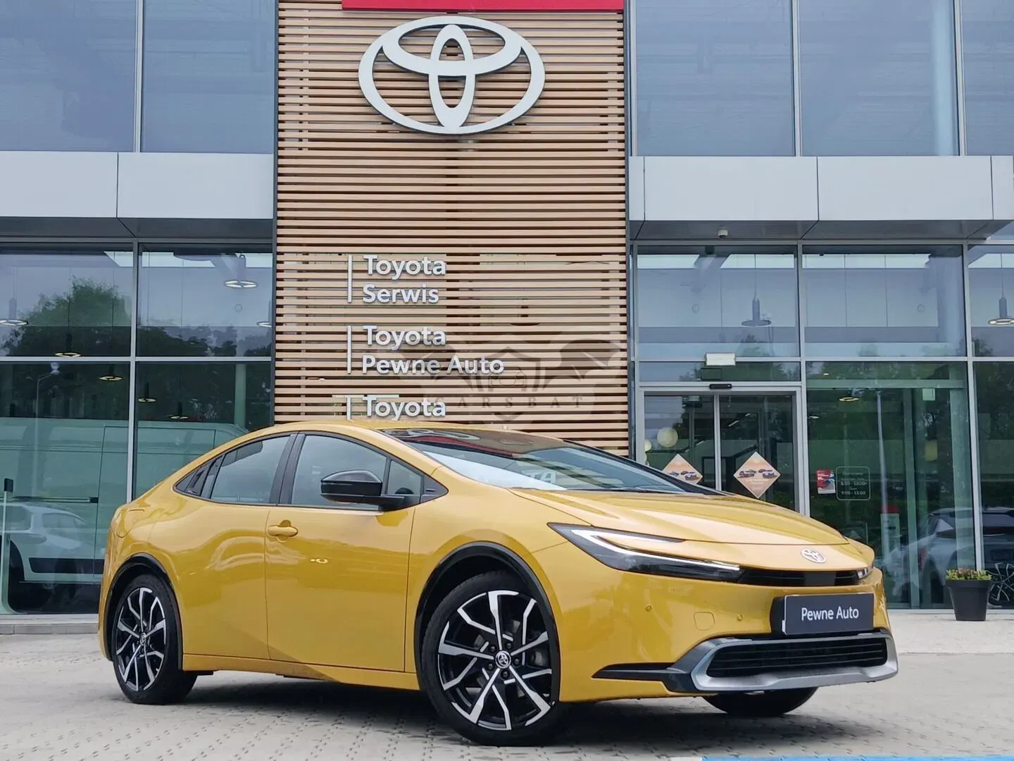 Toyota Prius IV (2015-2023) 2025