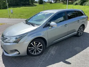 Toyota Avensis III (2009-) 2.0 D-4D Edition (2014) 2013