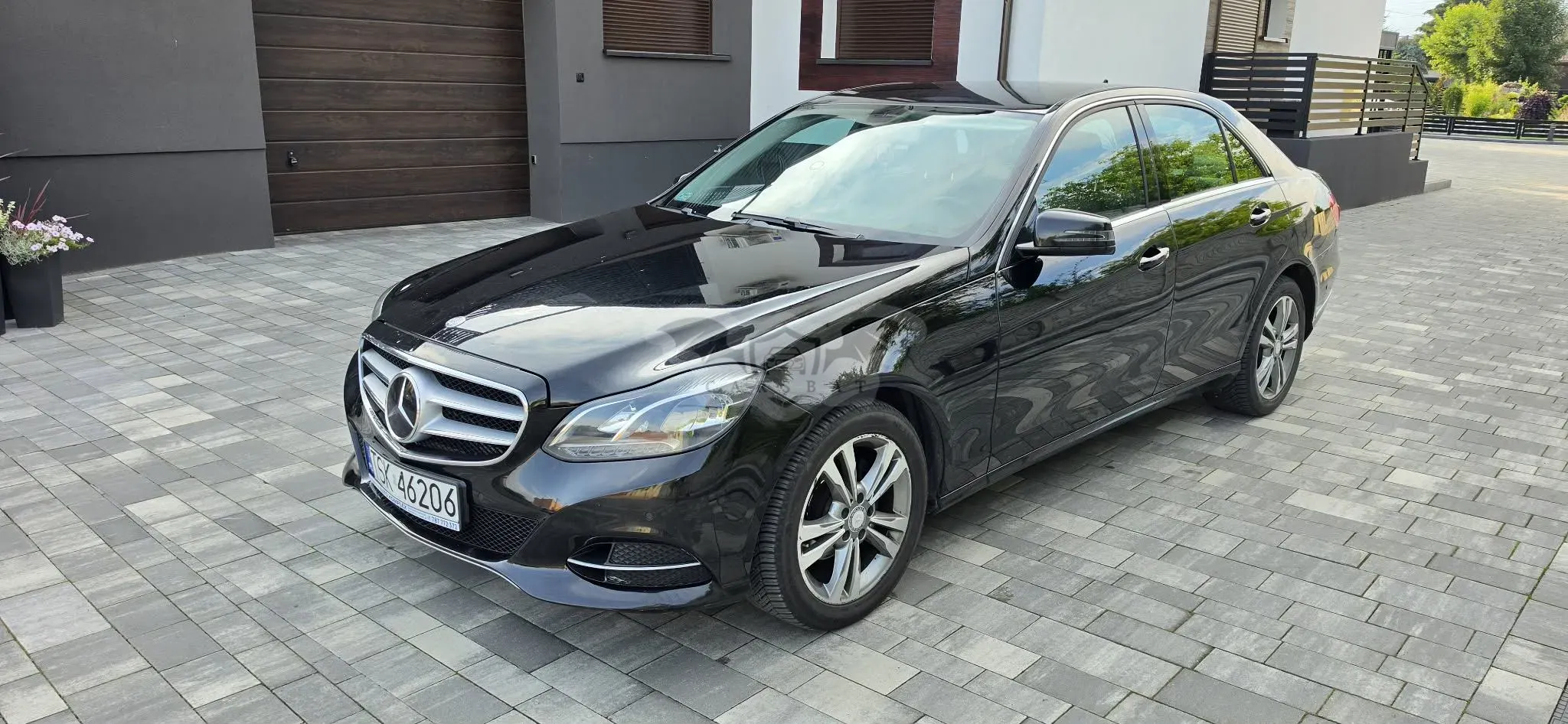 Mercedes-Benz E W212/W207 (2009-2016) 200 BlueTEC 7G-TRONIC Avantgarde 2016