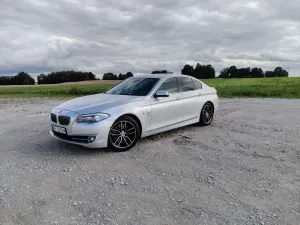 BMW 5 Series F10/F11 (2009-2017) 530d xDrive 2011
