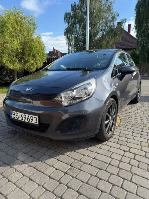 Kia Rio III (2011-) 2012
