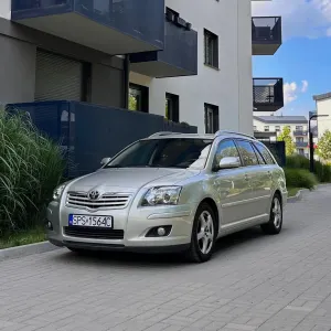 Toyota Avensis II (2003-2009) 2.0 VVT-i Team 2006