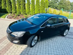 Opel Astra J (2009-2019) 2.0 CDTI Cosmo 2011