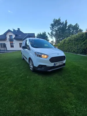 Ford Transit Courier 2022