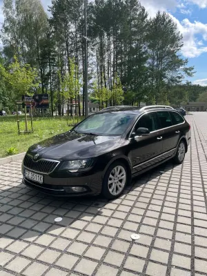 Skoda Superb II (2008-2018) 2.0 TDI Ambition 2013
