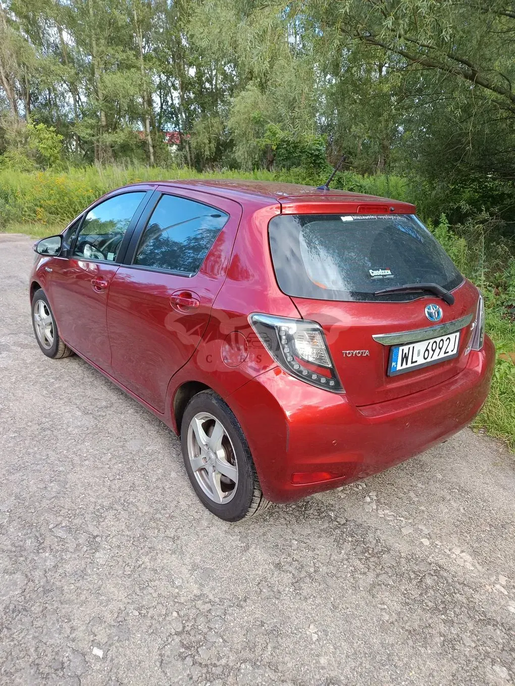 Toyota Yaris III (2011-2019) Hybrid 100 Premium 2013