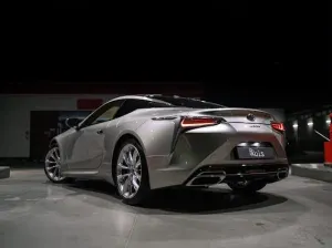 Lexus LC 500h Launch Edition 2017