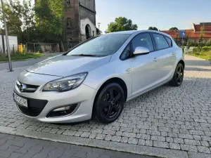 Opel Astra J (2009-2019) 1.4 Turbo Active 2013