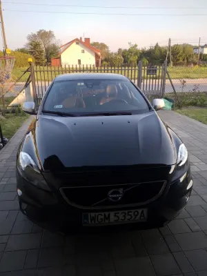 Volvo V40 II (2012-) D2 Drive-E R-Design Momentum 2015