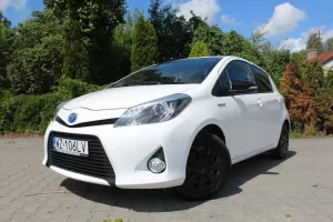 Toyota Yaris III (2011-2019) 1.5 VVT-i Style 2013