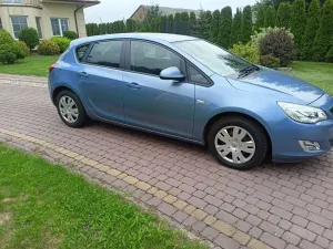 Opel Astra J (2009-2019) 1.4 Turbo 2011