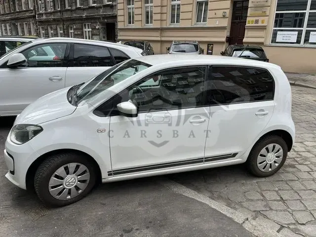 Volkswagen Up! street 2015