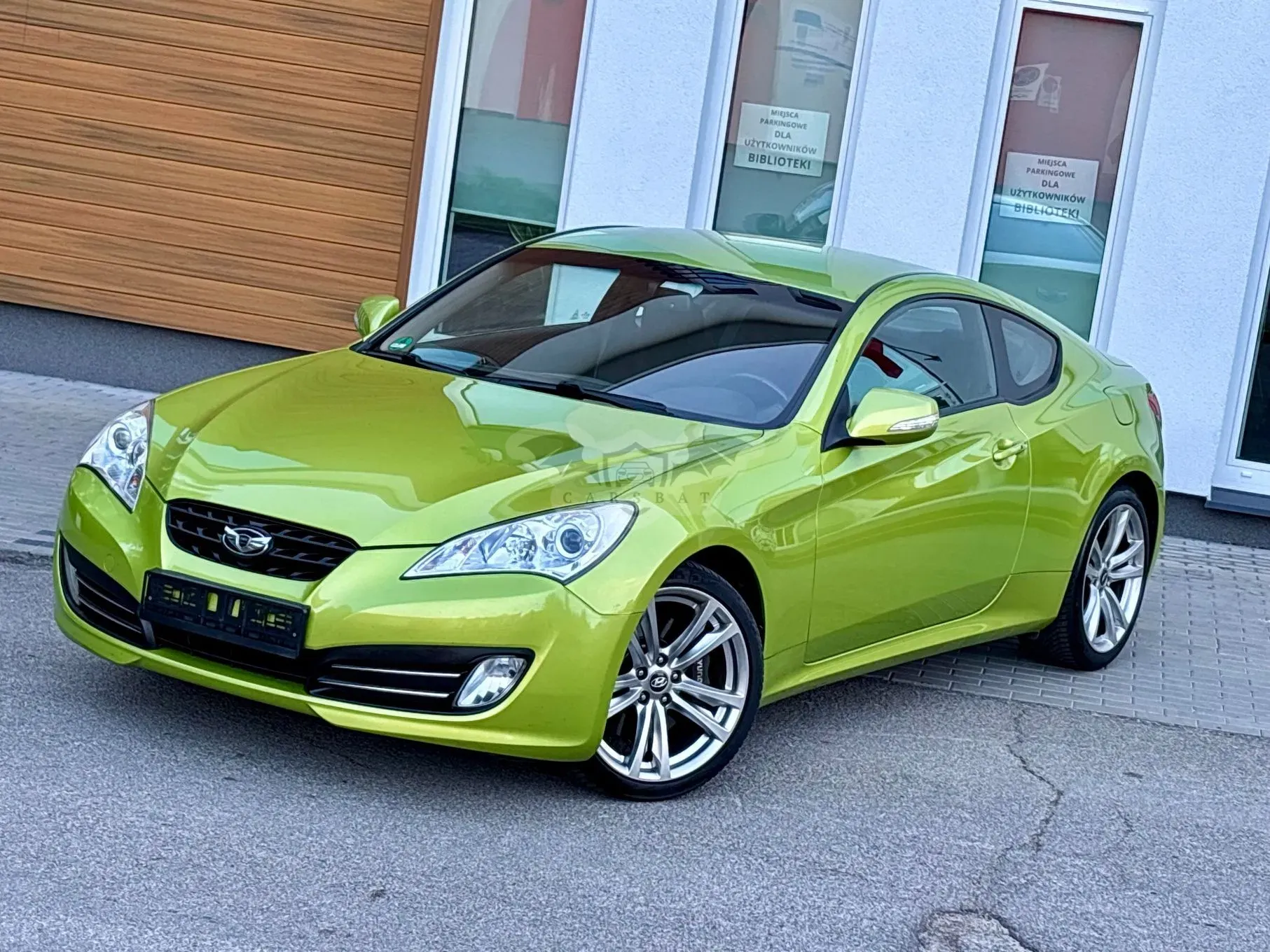Hyundai Genesis 2.0 T 2011