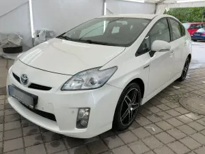 Toyota Prius III (2009-2015) (Hybrid) Life 2009