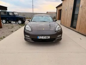 Porsche Panamera 4S 2011